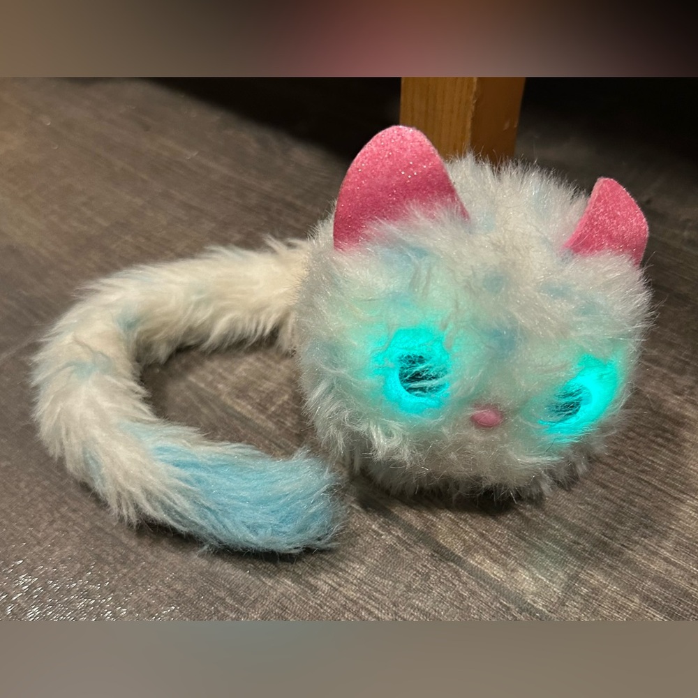 Pomsies Snowball Plush Cat Wearable Interactive Toy White Blue Pink Ears Kitty